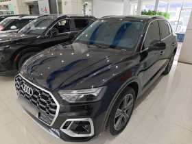 奥迪Q5L 2022款 45T 豪华动感型