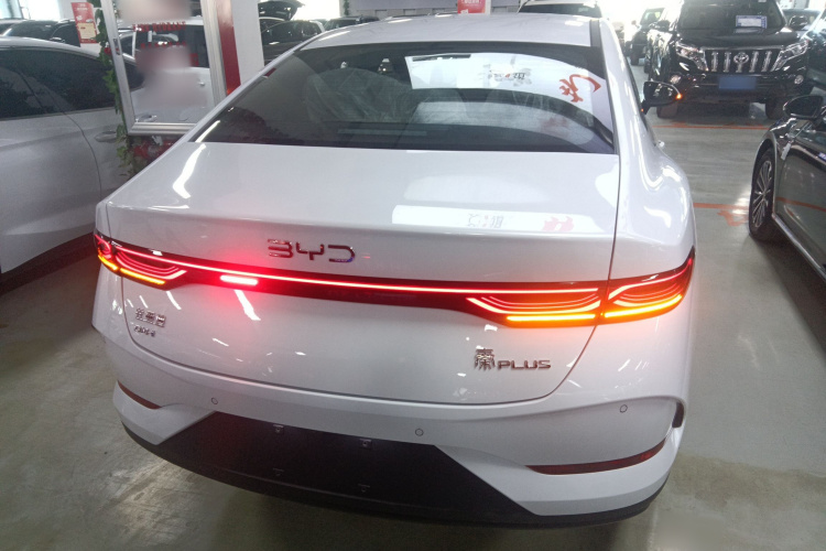 比亚迪 秦PLUS 2025款 DM-i 智驾版 55KM领先型车身外观6