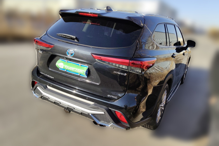 丰田 汉兰达 2023款 2.5L智能电混双擎四驱尊贵版 7座车身外观7