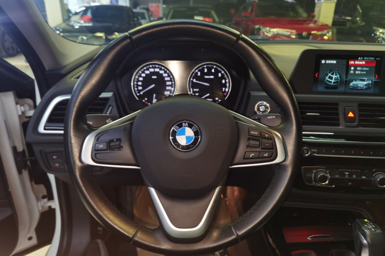 宝马1系 2018款 118i 运动型局部细节13