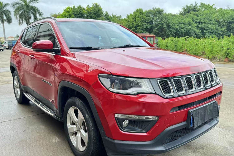 Jeep 指南者 2020款 220T 自动精英版车身外观6002