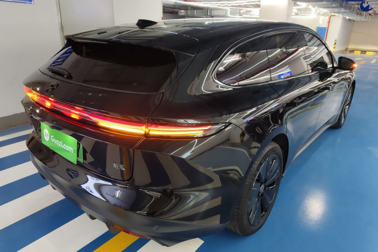 蔚来ET5T 2024款 75kWh Touring车身外观7