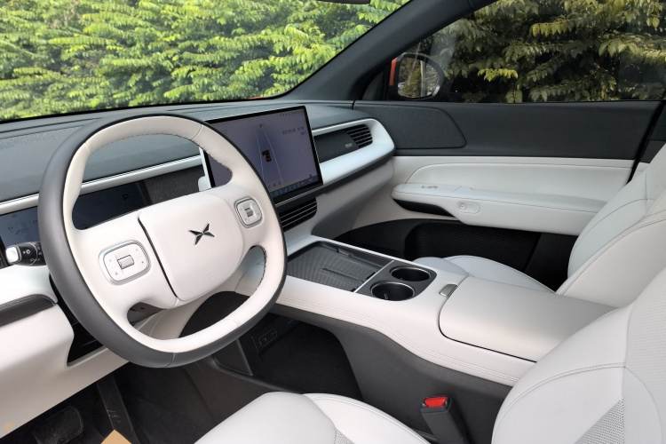 小鹏G6 2023款 755 超长续航 Pro中控内饰7004