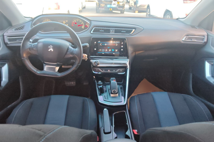 标致308 2019款 230THP 自动豪华版 国VI中控内饰12