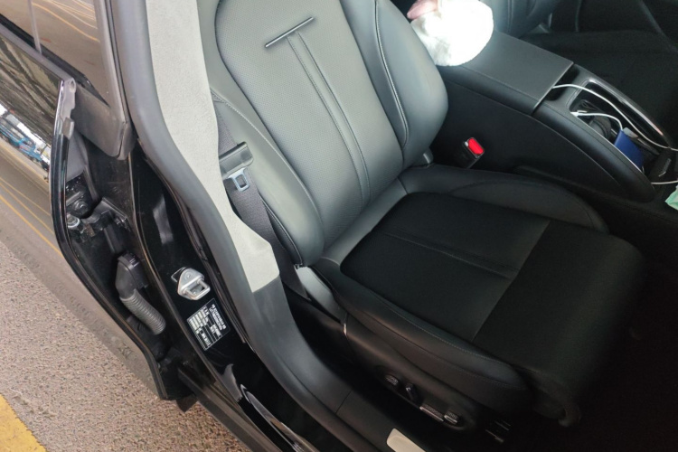 极氪007 2024款 后驱增强版 75kWh局部细节41