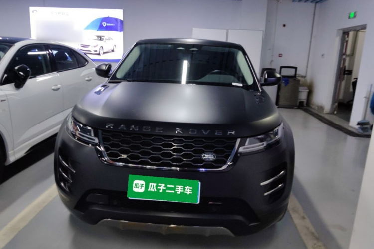 路虎 揽胜极光 2023款 极光L 249PS 豪华版车身外观2