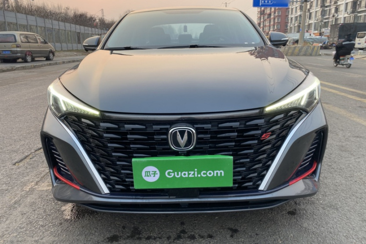 长安 逸动 2022款 PLUS 蓝鲸NE 1.4T GDI DCT尊贵版车身外观6008