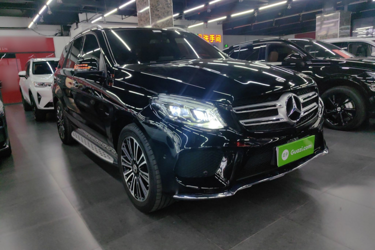 奔驰GLE 2019款 GLE 400 4MATIC 臻藏版车身外观6002