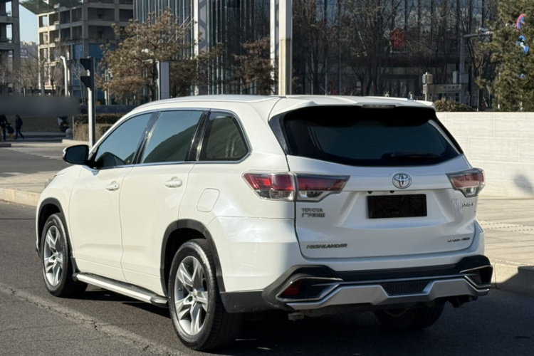 丰田 汉兰达 2015款 2.0T 四驱豪华版 7座车身外观6001