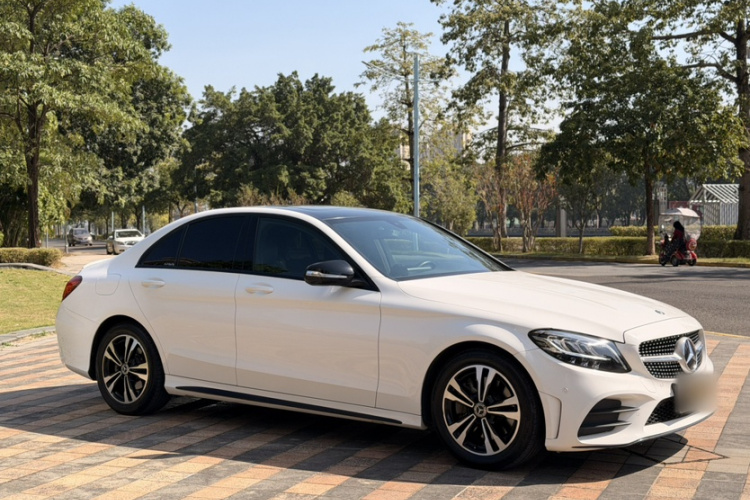 奔驰C级 2019款 C 260 运动版车身外观6004