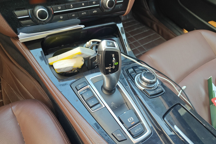 宝马5系(进口) 2014款 520i 典雅型局部细节18