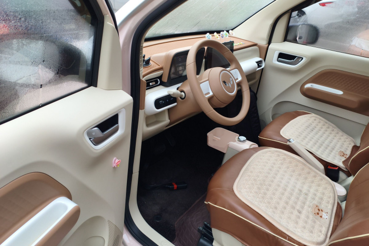 五菱汽车 宏光MINIEV 2024款 第三代 215km 进阶版中控内饰20