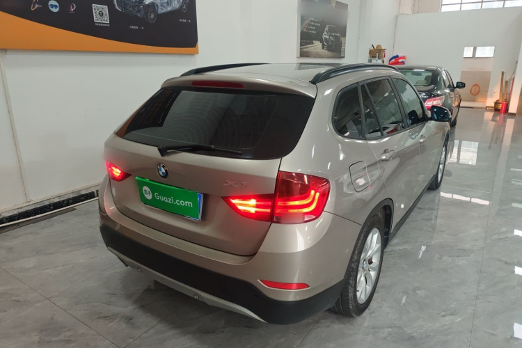 宝马X1 2013款 sDrive18i 时尚型车身外观7