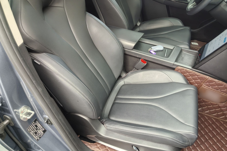 小鹏G3 2022款 G3i 460G车身外观6005