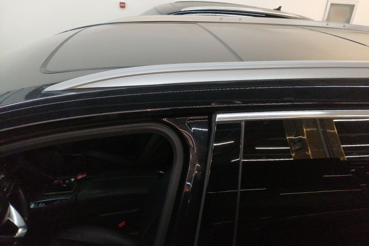 别克 昂科旗 2022款 652T 两驱尊贵型 7座局部细节57