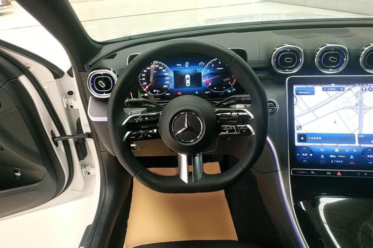 奔驰C级 2023款 C 260 L 运动版局部细节13