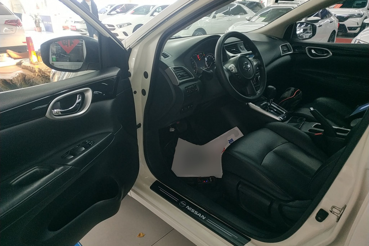 日产 轩逸 2021款 经典 1.6XL CVT豪华版中控内饰20