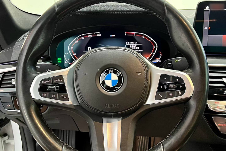 宝马5系 2021款 525Li M运动套装中控内饰7001