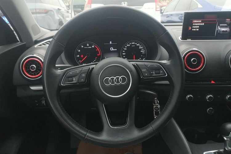 奥迪A3 2018款 30周年年型 Sportback 35 TFSI 进取型局部细节13