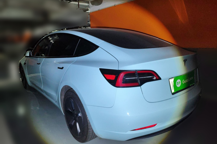 特斯拉 Model 3 2022款 后轮驱动版车身外观5
