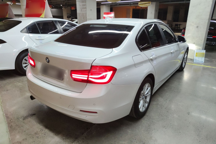 宝马3系 2016款 316i 时尚型车身外观6005