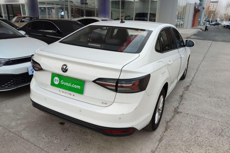 大众 朗逸 2023款 新锐 1.5L 自动新逸版车身外观7