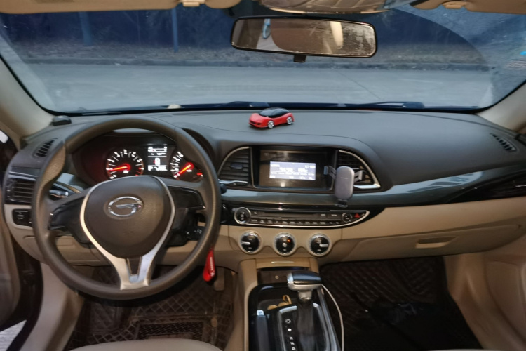 广汽传祺 传祺GA6 2015款 1.8T DCT舒适型中控内饰12