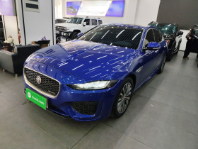 捷豹XEL 2020款 2.0T 200PS R-DYNAMIC 青春运动版