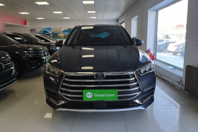 比亚迪 宋Pro 2019款 1.5T 自动精英型车身外观2