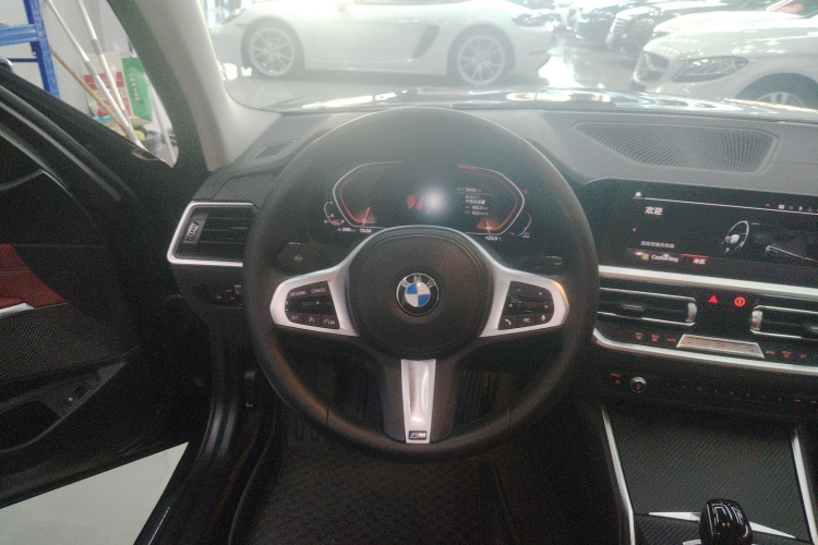 宝马3系 2022款 325Li M运动套装中控内饰13