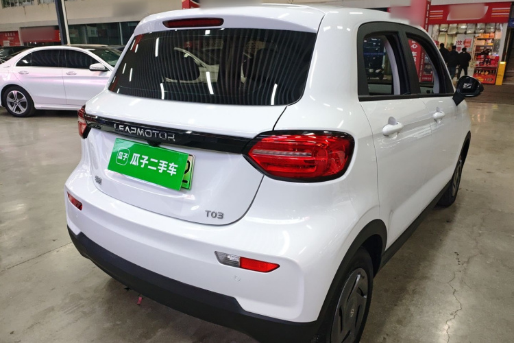 零跑汽车 零跑T03 2023款 200轻享版车身外观6005