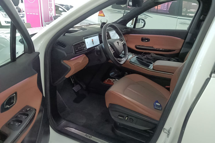 蔚来EC6 2020款 605KM 运动版中控内饰20