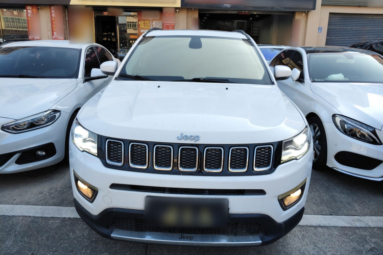 Jeep 指南者 2017款 200T 自动家享版车身外观2