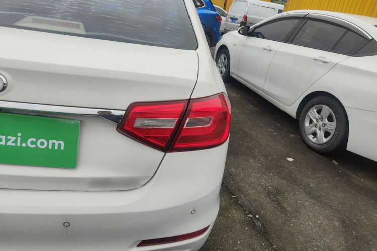 长城C30 2016款 1.5L AMT豪华型车身外观9