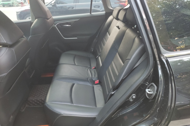 丰田 RAV4荣放 2022款 2.0L CVT两驱风尚Plus版中控内饰21