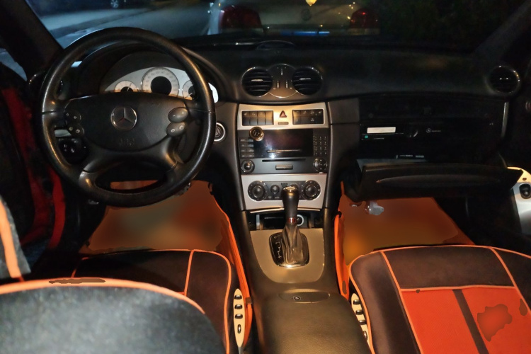 奔驰CLK级 2006款 CLK 200K 双门轿跑车中控内饰12