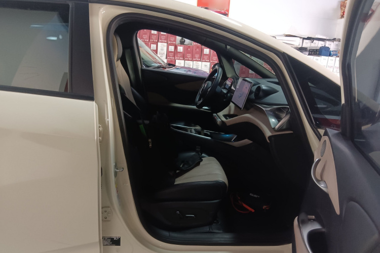 比亚迪 海豚 2023款 420km 时尚版局部细节41