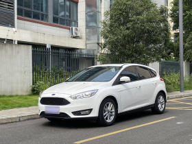 福特 福克斯 2018款 两厢经典 1.6L 自动风尚型智行版