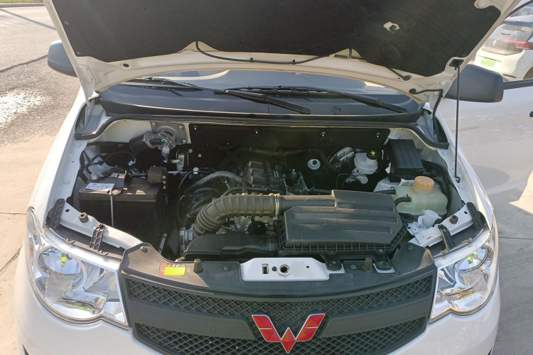 五菱汽车 五菱宏光 2021款 1.5L S基本型LAR机舱底盘24