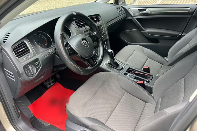 大众 高尔夫 2016款 230TSI 自动舒适型中控内饰7004