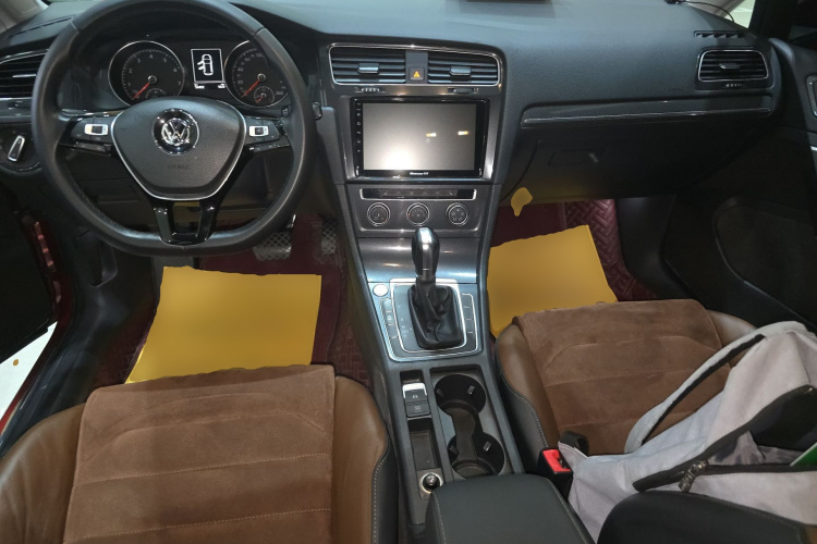 大众 高尔夫 2018款  230TSI 自动豪华型中控内饰12