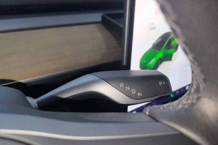 特斯拉 Model Y 2022款 后轮驱动版局部细节18