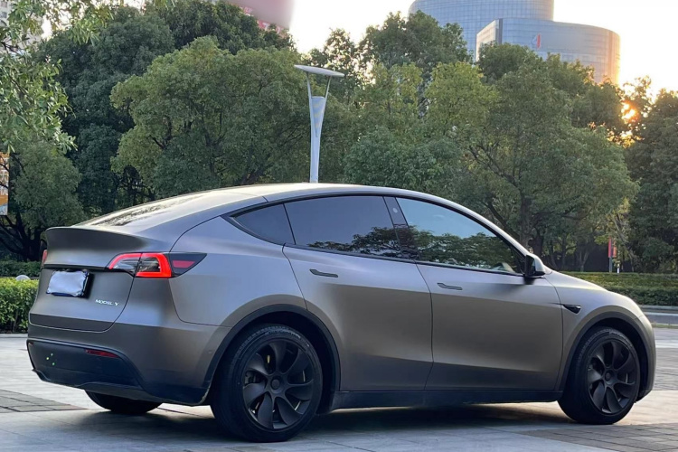 特斯拉 Model Y 2022款 长续航全轮驱动版车身外观6004