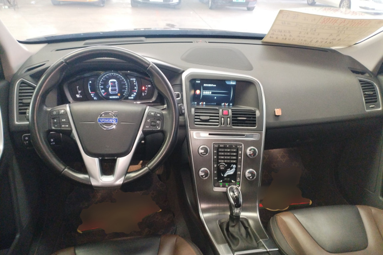沃尔沃XC60 2015款 T5 AWD 智远版中控内饰12