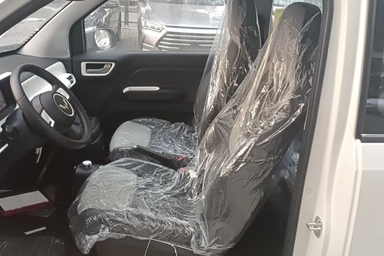 五菱汽车 宏光MINIEV 2024款 第三代 215km 青春版中控内饰19