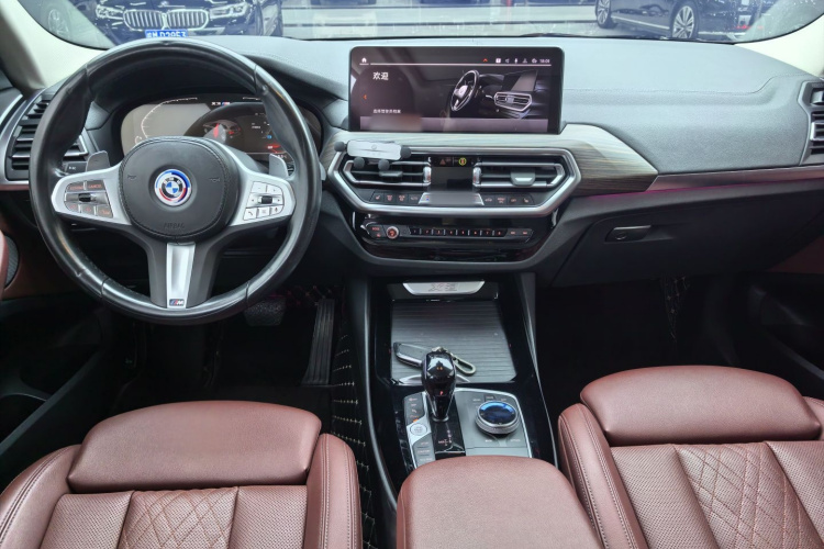 宝马X3 2022款 改款二 xDrive30i 领先型 M曜夜套装车身外观6006