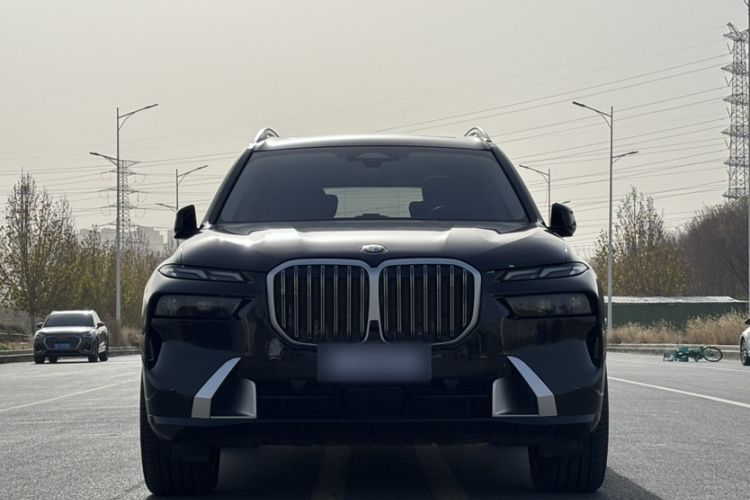 宝马X7 2023款 xDrive40i 领先型豪华套装车身外观6008