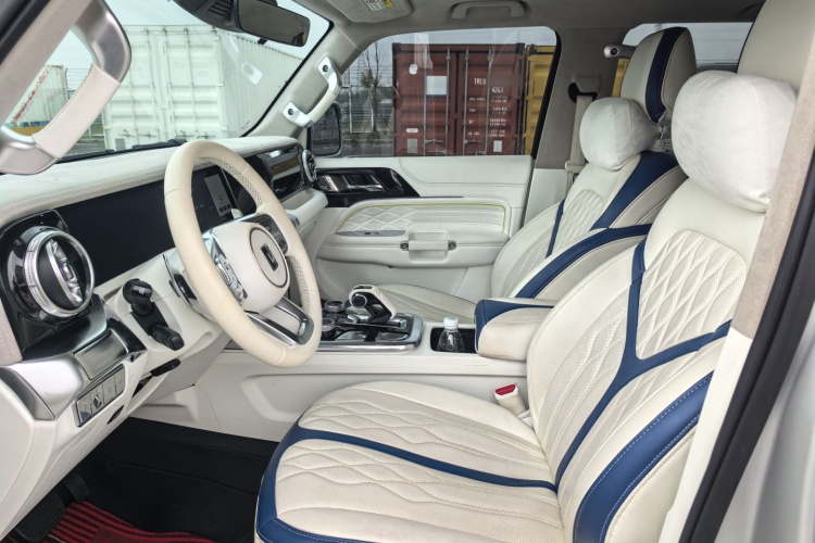 超境汽车 共创坦克300 2021款 2.0T 赛博坦克中控内饰7002