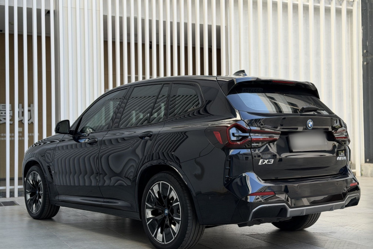 宝马iX3 2022款 改款 创领型车身外观6003