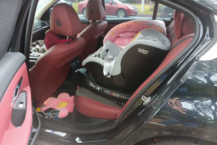 宝马3系 2024款 325Li M运动套装中控内饰21